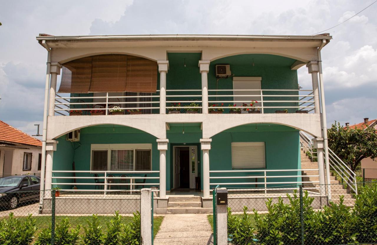 Apartment Monica Nikšić Exteriör bild